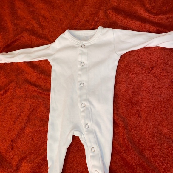 2 GENTLY USED ORGANIC LOVED BABY - Picture 3 of 5